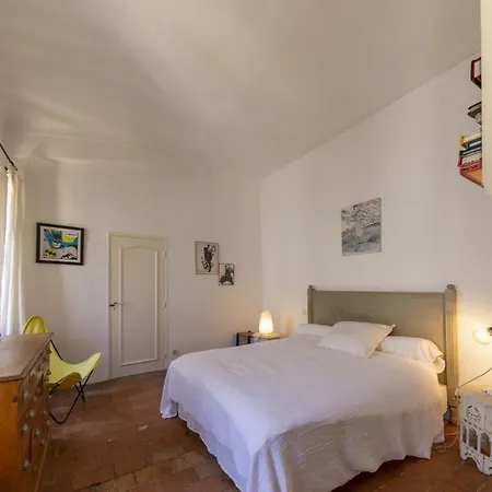 Cap D'antibes - Charming Property, Pool, Garden Semesterbostad