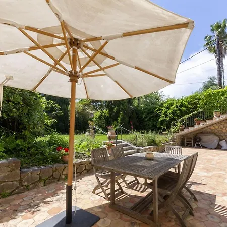 Cap D'antibes - Charming Property, Pool, Garden Semesterbostad
