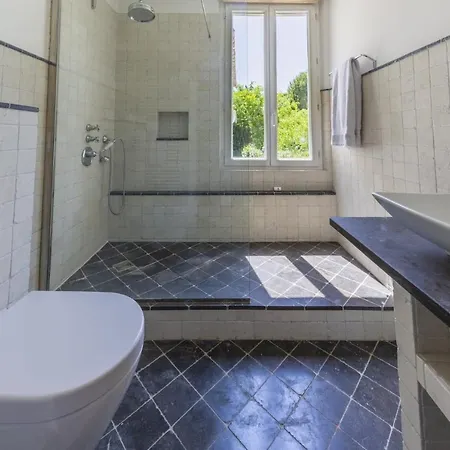 Cap D'antibes - Charming Property, Pool, Garden Semesterbostad *
