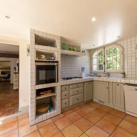 Cap D'antibes - Charming Property, Pool, Garden Σπίτι διακοπών